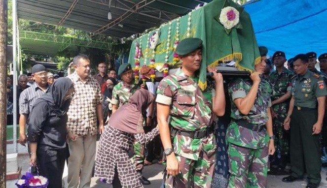 Brobosan Tradisi Jawa Menghormati Jenazah. Sumber Foto: Twitter @orangetvpremier