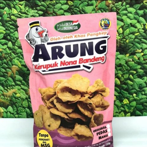 Kerupuk Nona Bandeng Arung. Sumber: https://mattujumart.bumdesmart.id/