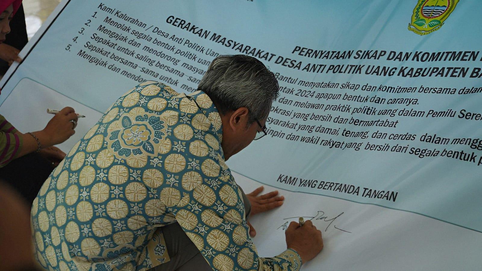 Cegah Korupsi 15 Kelurahan Deklarasi Anti Politik Uang Kolom Desa