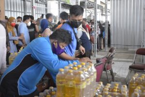 : suasana pedagang UMKM di pasar desa Kertomulyo kabupaten Kendal. Sumber Foto: Kendalkab.go.id