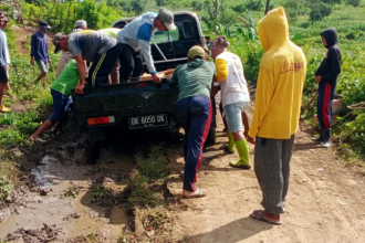 Kondisi jalan Desa Kedaro, Kecamatan Sekotong, Kabupaten Lombok Barat. Sumber Foto : kedaro.desa.id
