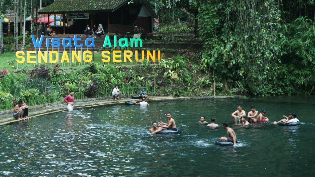 Sendang Seruni. Sumber: Pemdes Desa Wisata Tamansari