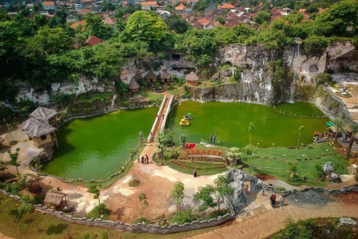 Panorama Danau di Wisata Setigi. Sumber: Pemdes Sekapuk