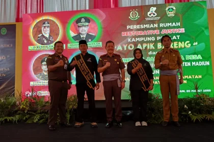 Peresmian Rumah Restorative Justice di Kabupaten Madiun oleh Wakil Kepala Kejaksaan Tinggi Jawa Timur, Kepala Kejari Kabupaten Madiun dan Bupati Madiun Sumber: Istimewa