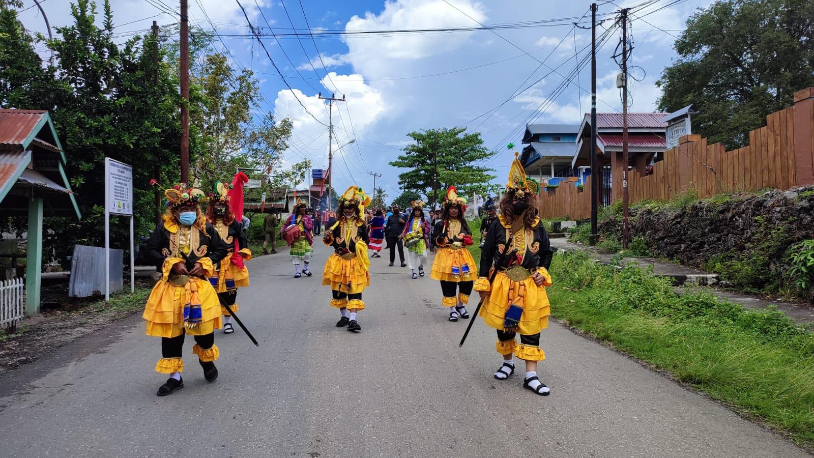 Salah satu tarian selamat datang untuk wisatawan di Desa Wisata Limbo Wolio. Sumber foto : Pengelola Desa Wisata Limbo Wolio.