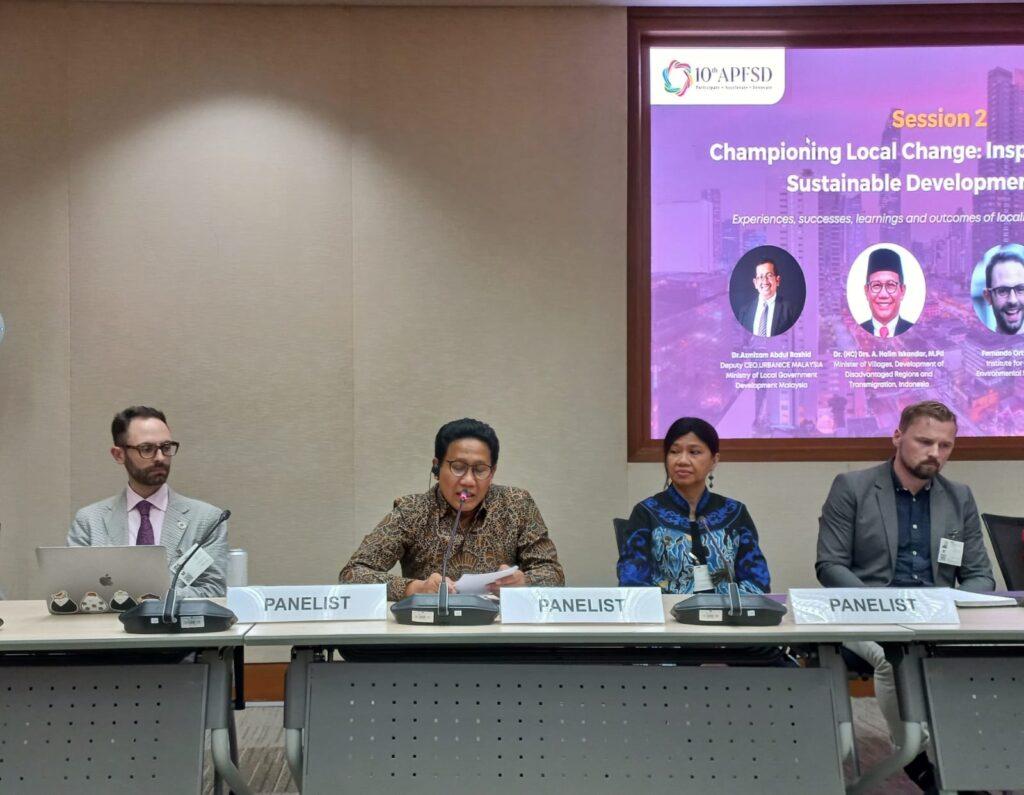 Gus Halim saat menjadi panelis dalam acara 10th Asia Pacific Forum For Sustainable Development, pada sesi Glocalisation: Catalysing Local Implementation Of Global Goals In Asia And The Pacific yang digelar UN-ESCAP di Bangkok, Thailand. Sumber Foto: Humas Kemendes