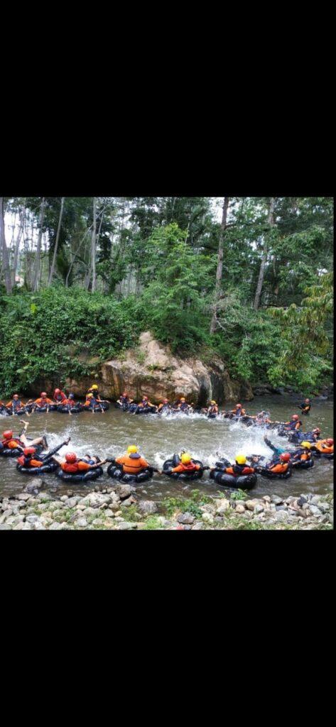 River tubing jadi salah satu daya tarik wisata Desa Wisata Duren Sari Sumber: jadesta.kemenparekraf.go.id