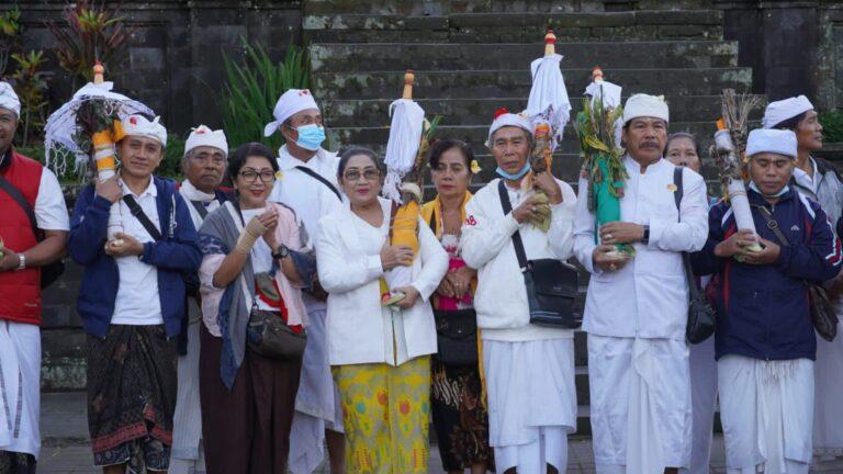 Pemkab masyarakat sedang memperingati mapepada Sumber Foto:baliprov.go.id