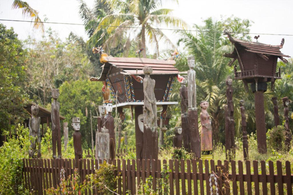 Sandung Ritual Tiwah. Sumber Foto: Twitter @devisriana