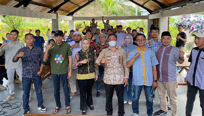 Ikatan Jurnalis Pemprov (IJP) Lampung menggelar diskusi bertema Peran Jurnalis dalam usaha menyukseskan Desa digital Lampung, di Kinar Resto , Sukadanaham, Bandar Lampung. Jumat (31/3/2023). Sumber Foto: Istimewa