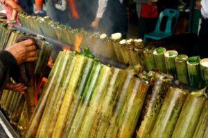 Pembuatan Lemang Sumber: Istimewa