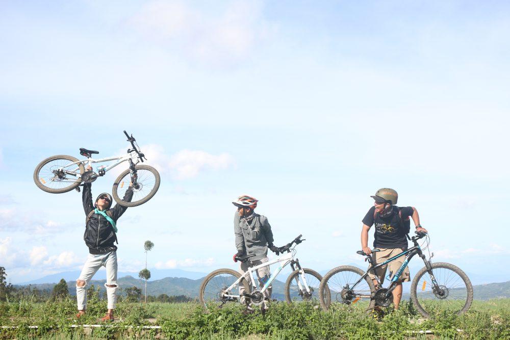 Maksimalkan Potensi Desa, Wisata Alamendah Dongkrak Jumlah Pengunjung Para Pesepeda Menikmati Rute Atraksi Jalur Sepeda di Alamendah. Sumber: Pokdarwis Alamendah