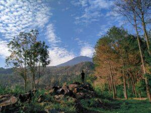 Panorama Taman Nasional Gunung Ciremai dari Desa Wisata Bantaragung. Sumber: Pengelola Wisata