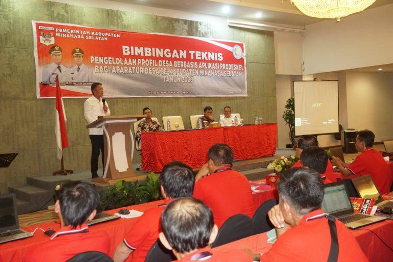 Bupati Minahasa Selatan Franky Doni Wongkar saat membuka Bimtek Pengelolaan Profil Desa-Kelurahan (Prodeskel) Sumber Foto: minselkab.go.id