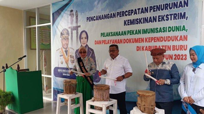 Gubernur Maluku hadiri Pencanangan Percepatan Penurunan Kemiskinan Ekstrim dan Pelaksanaan Pekan Imunisasi Dunia di Desa Air Buaya, Minggu (7/5/2023). Sumber Foto: Istimewa