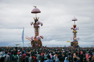 Tabuik Tradisi Sumatera Barat. Sumber Foto: Twitter Syariah Linkaja