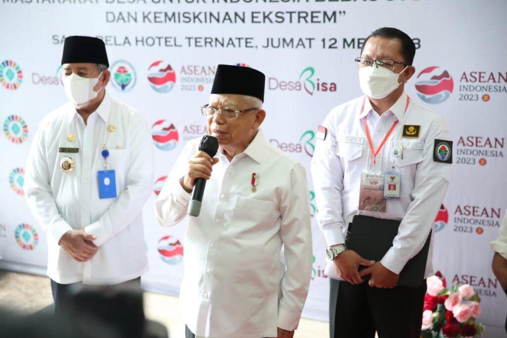 Wapres Ma'ruf Amien saat menghadiri rapat koordinasi penguatan pembangunan dan pemberdayaan masyarakat desa untuk Indonesia bebas stunting dan kemiskinan ekstrem, di Sahid Bela Ternate. Sumber foto: Humas Kemendes PDTT