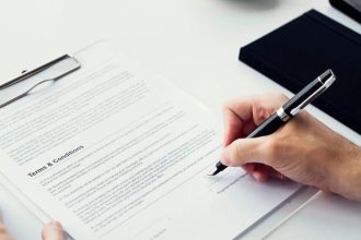 Ilustrasi Tanda Tangan Sumber: Freepik