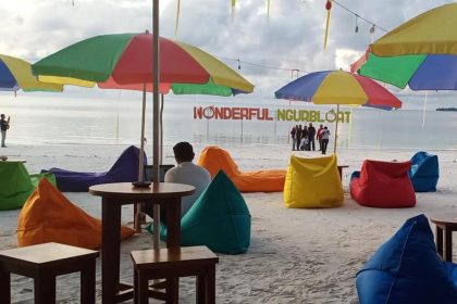 UMKM cafe dan resto yang berada di kawasan Pantai Ngurbloat Sumber Foto: jadesta.kemenparekraf.go,id