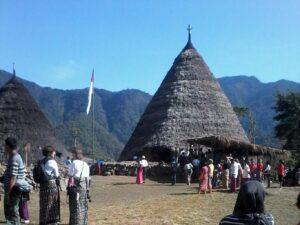 Desa Wisata Wae Rebo di Nusa Tenggara Timur Sumber Foto: jadesta.kemenparekraf.go.id