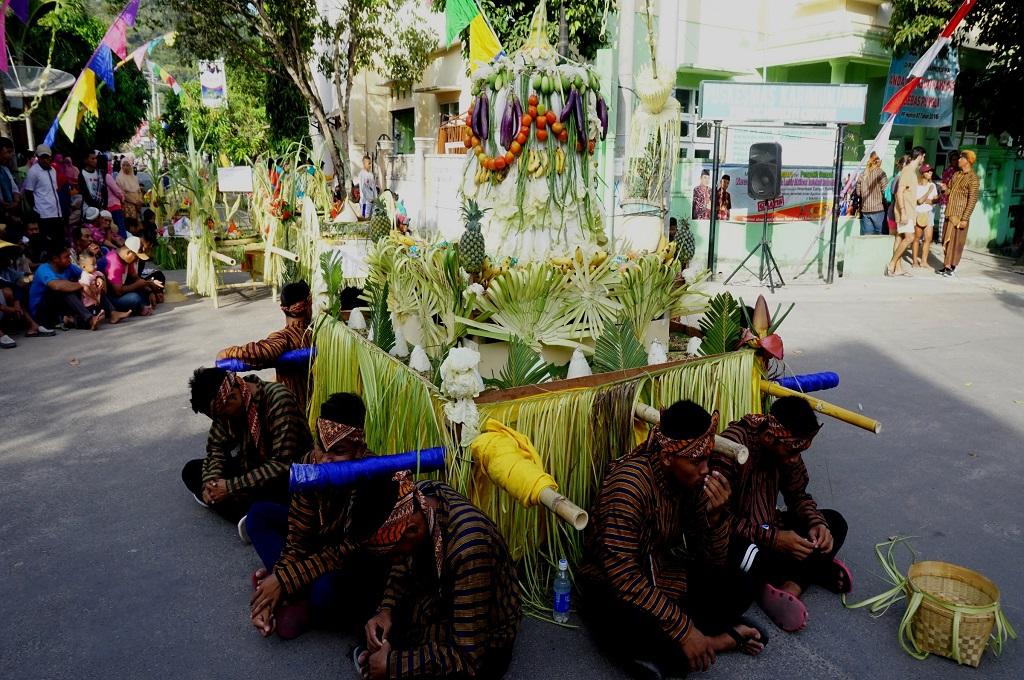 Tradisi Barik'an Khas Pati, Sumber Foto: Medcom.id