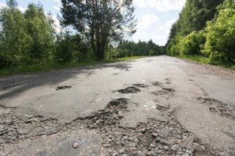 Rencana Perbaikan Jalan Desa Panaitan Setelah 15 Tahun Rusak. Sumber foto: freepik