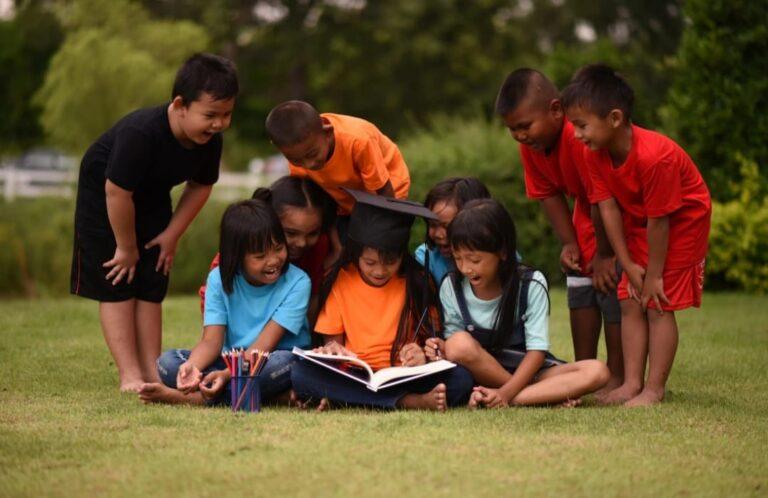 Ilustrasi Desa Ramah Perempuan dan Peduli Anak. Sumber foto: freepik