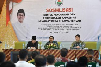 Gus Halim saat Sosialisasi Bimtek Penguatan dan Peningkatan Kapasitas Penggiat Desa di Solo, Jawa Tengah, Jumat (16/6/2023). Sumber foto: Humas Kmeendes PDTT.