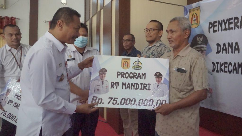 Program RT Mandiri diawasi oleh DPRD Banjarbaru. Sumber foto:mediacenter.banjarbarukota.go.id