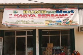 Minimarket BUMDes Mart BUM Desa Karya Bersama. Sumber Foto: akun Youtube BUM Desa Karya Bersama.