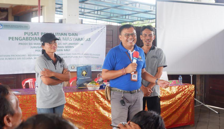 Politeknik Negeri Bali melalui Jurusan Administrasi Bisnis (AB) menggelar pelatihan soal pemasaran di BUMDes Sri Sedana Munduktemu, Pupuan, Tabanan, Bali Sumber Foto: Istimewa