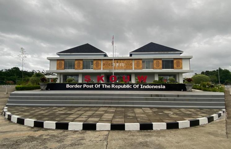 Pos Lintas Batas Negara atau PLBN Skouw, Distrik Muaratami, Kota Jayapura. Sumber foto: https://papua.go.id/