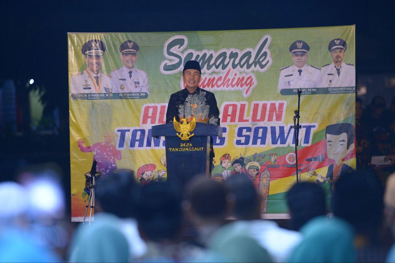 Alun- Alun Tanjung Sawit, Sumber Ekonomi BUM Desa Bintang Flamboyan Peresmian Alun-alun Tanjung Sawit oleh Gubernur Riau. Sumber foto: website resmi Riau.go.id