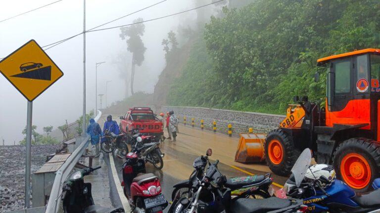 Evakuasi Longsor Lumajang, Sumber Foto: Lumajangkab.go.id