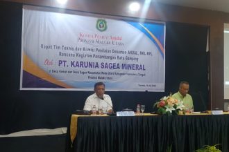 Rapat pembahasan terkait AMDAL PT Karunia Sagea Mineral (SKM). Sumber foto: Istimewa