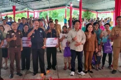 Pencanangan Kampung Bira, Kabupaten Kepulauan Sitaro sebagai Desa Bersinar (Bersih Narkoba). Sumber foto: Istimewa
