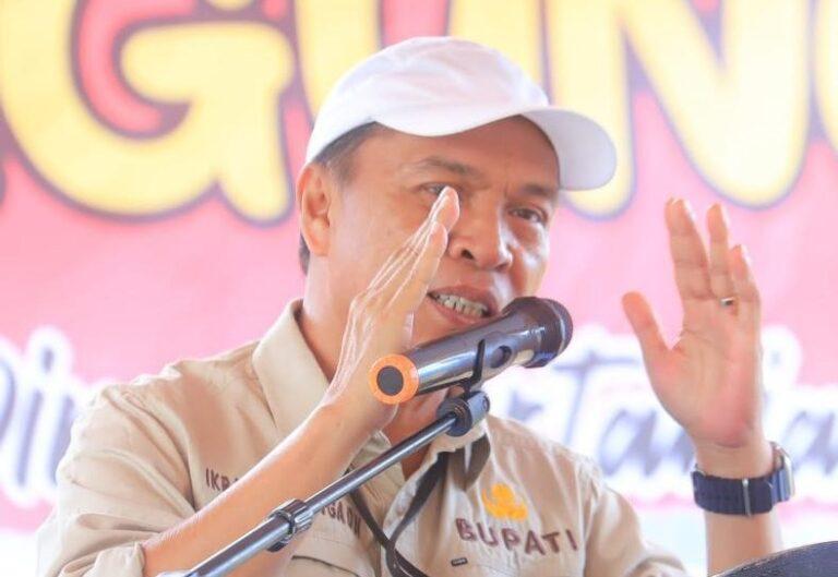 Penjabat Bupati Halmahera Tengah Ikram M. Sangadji. Sumber foto: Istimewa