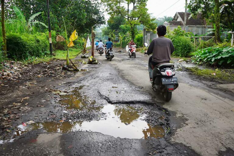 Jalanana Desa Mlawang, Sumber Foto: Lumajangkab.go.id