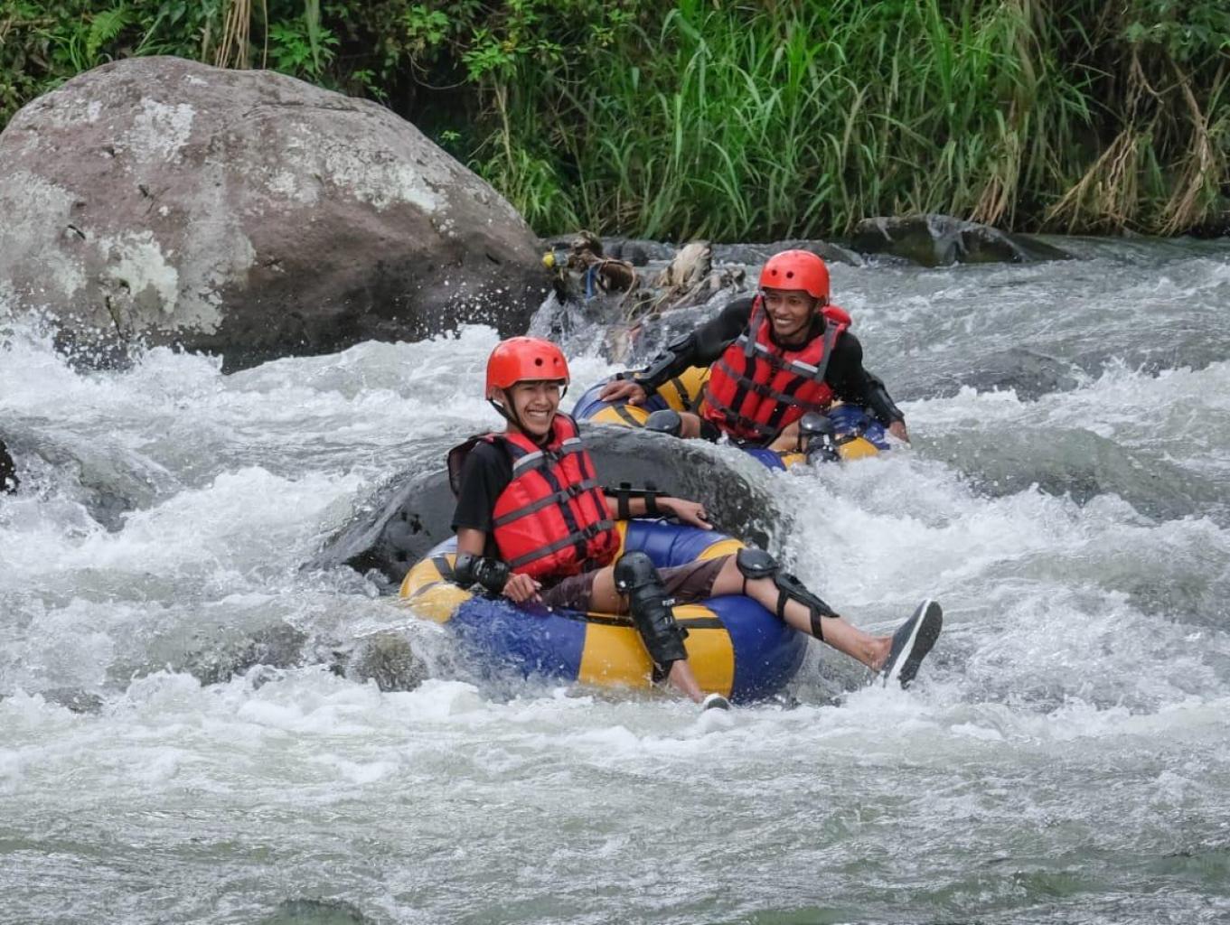 TANAH DATAR – Gunung Rajo merupakan salah satu desa wisata yang berada di Kabupaten Tanah Datar, Kecamatan Batipuh, Provinsi Sumatera Barat. Berada di Kawasan Pesisir Laut selatan, menjadikan Desa Gunung Rajo memiliki potensi wisata yang bagus, terlebih terdapat Gunung Rajo sebagai kekayaan alam di wilayah itu. Sumber foto : Dok. Kemenparekraf.