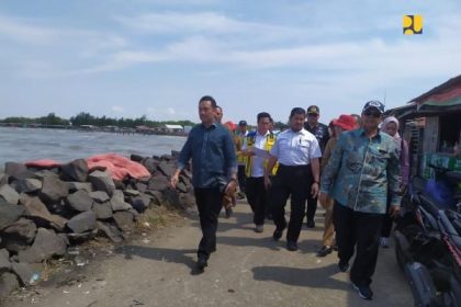 PUPR Bangun Sistem Pengaman di Pantai Desa Teluk Tamiang . Sumber foto: pu.go.id