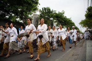 Pemerintah Kabupaten Tabanan menyelenggarakan Festival Desa Delon untuk mempertahankan dan mempromosikan warisan budaya tradisional kepada generasi muda. Sumber Foto: Istockphoto