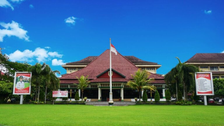 Kantor Bupati Klaten. Sumber foto: Diskominfo Klaten.