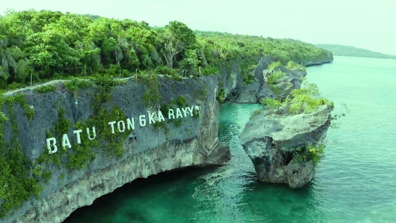 Batu Tongkang di Desa Wisata Andalan. Sumber foto : Desa Wisata Andalan.