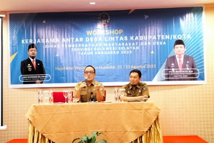 Kepala Bidang Pembangunan dan Usaha Ekonomi Desa DPMD Provinsi Sulsel, DR. Andy, M.Si. saat membuka Workshop Kerjasama Antar Desa Lintas Kabupaten/Kota Sumber Foto: sulselprov.go.id