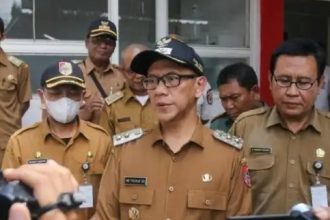 Wabup MB Firjaun saat melakukan sidak di Puskesmas Semboro, Jember. Sumber foto: Istimewa.