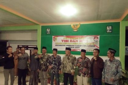 Sejumlah cakades Padomasan usai menyampaikan visi dan misi. Sumber foto: Istimewa.