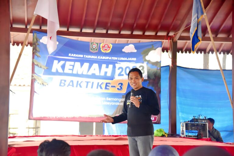 Bupati Lumajang Thoriqul Haq saat menghadiri Kemah Bakti ke-3 Tahun 2023. Sumber foto: Kominfo Lumajang.