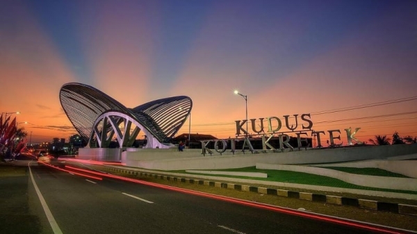 Gerbang Kudus Kota Kretek. Sumber foto: https://www.kuduskab.go.id/