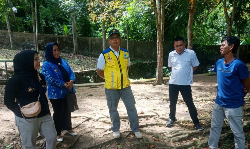 BPPW Sulut bersama Dinas PUPR Kota Kotamobagu saat mengunjungi Desa Pontodon Timur Sumber Foto: Istockphoto