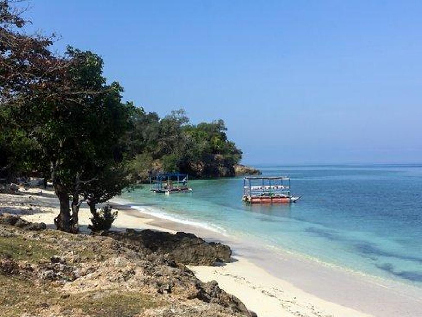 Wisata Pantai di Desa Wisata Towale. Sumber foto : Dok. Kemenparekraf.